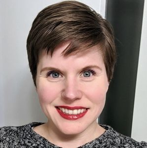 Meet your Posher, Laura